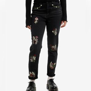 Hot Topic Mushroom & Forest Embroidered Jeans Women’s 13 (32” Waist) Cottagecore